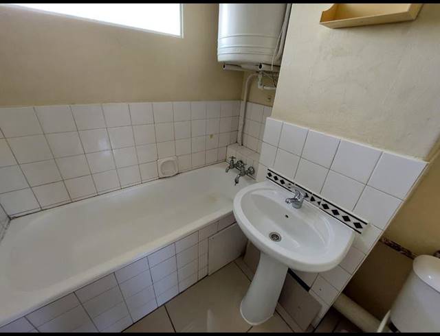 1 BEDROOM PROPERTY TO RENT IN SOUTH BEACH